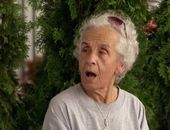 <b>Linda hada abre la puerta corrediza</b>